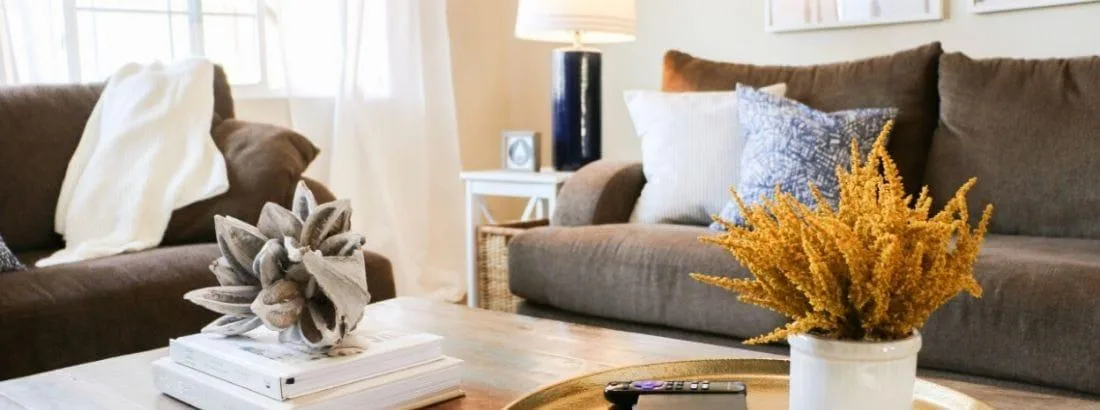 Two Day Living Room Makeover with Invitation Homes