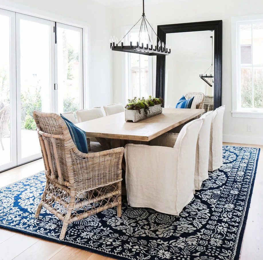 How to Mix and Match Dining Room Furniture