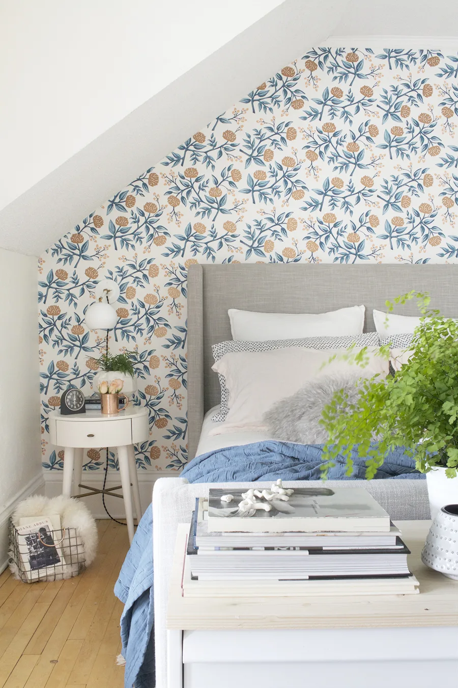 How to Decorate Above A Bed - Accent Wall