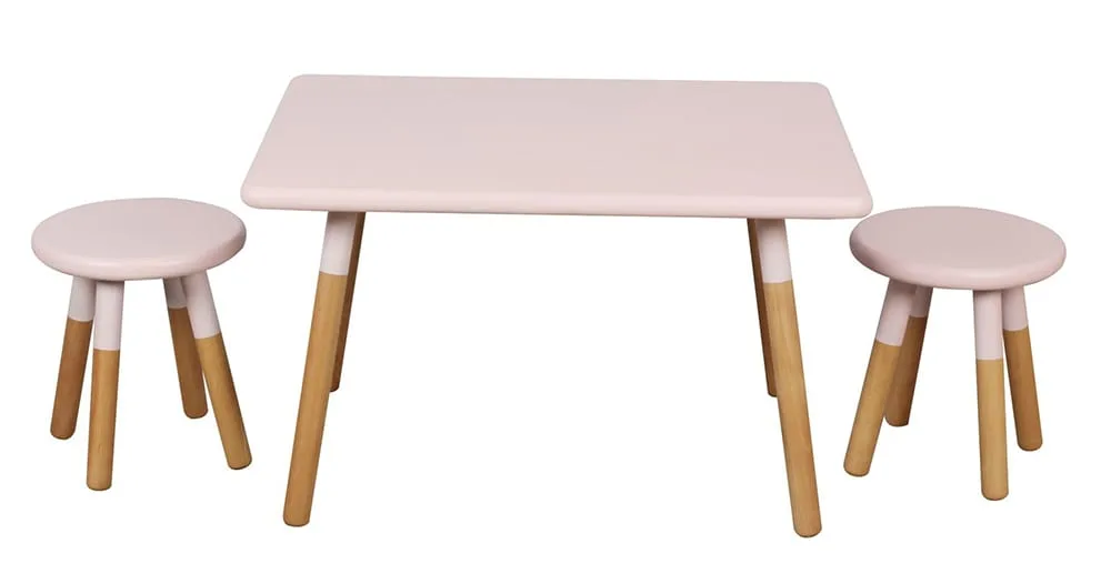 Kids room table and chairs