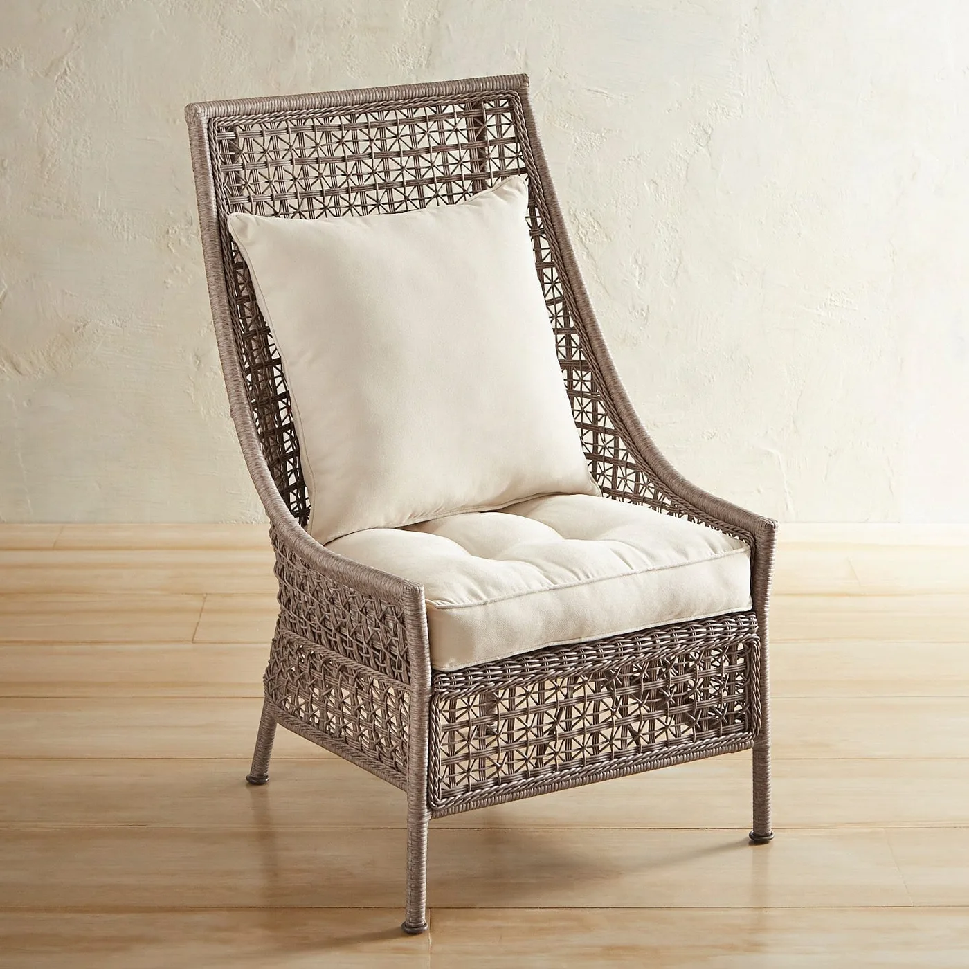 Deluxe Back Outdoor patio chair