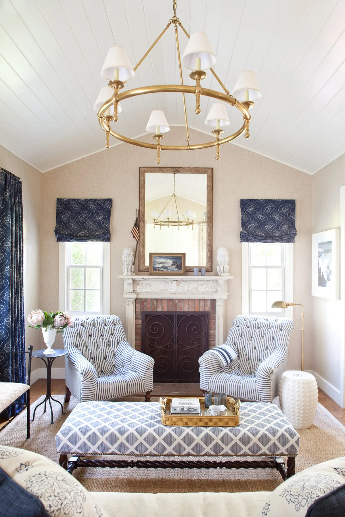 Living Room Accent Chairs