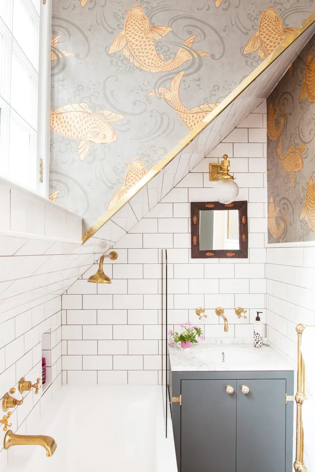 Trends To Try: Bold Powder Rooms