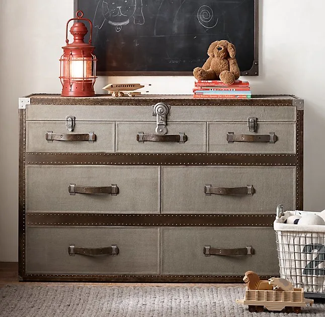 The perfect dresser: design detail 2