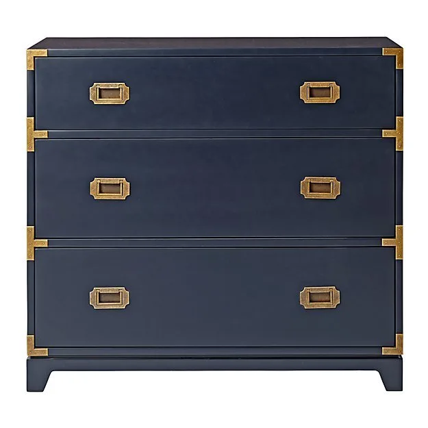 The perfect dresser: design detail 4