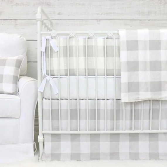 Crib Bedding: design detail 4