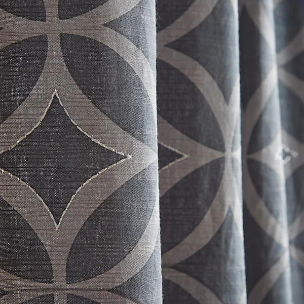 Concave Diamond Curtains