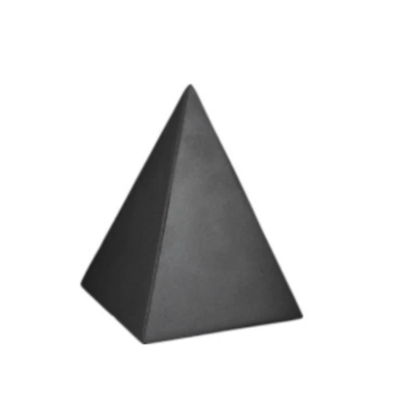 Tut pyramid