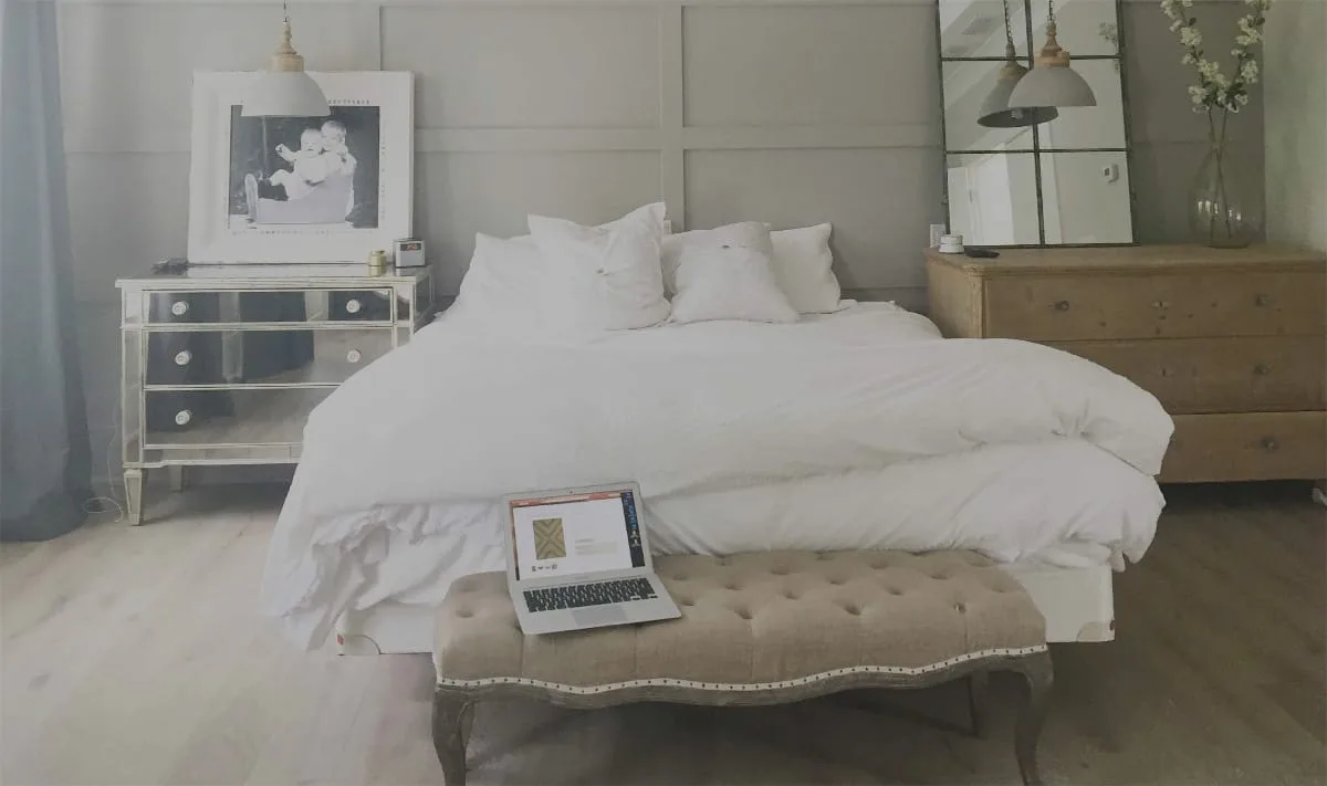 Living room before its SwatchPop! design solution